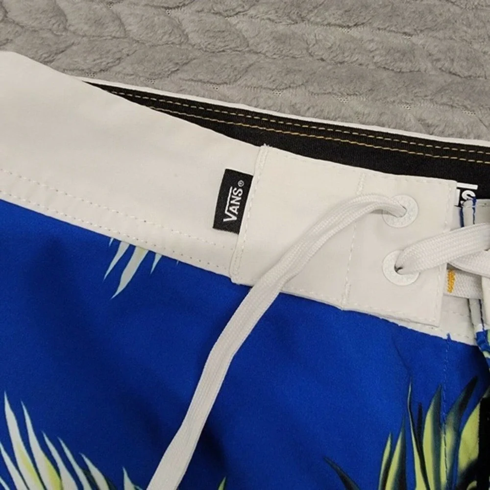 Vans Youth Boys Swim Surf Stretch Board Shorts - Blue Aloha‎ Print Size 26 / 12